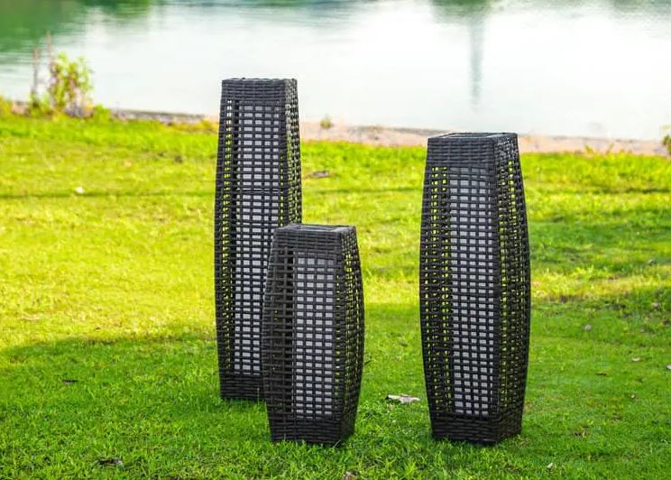 সৌর বেতের আলোর বৈশিষ্ট্য কী?